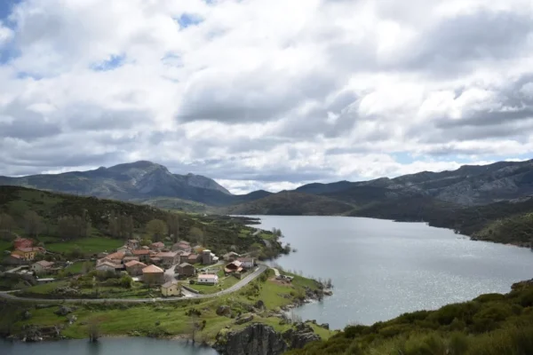 Understanding Cardano: A Comprehensive Guide to Its Blockchain Technology